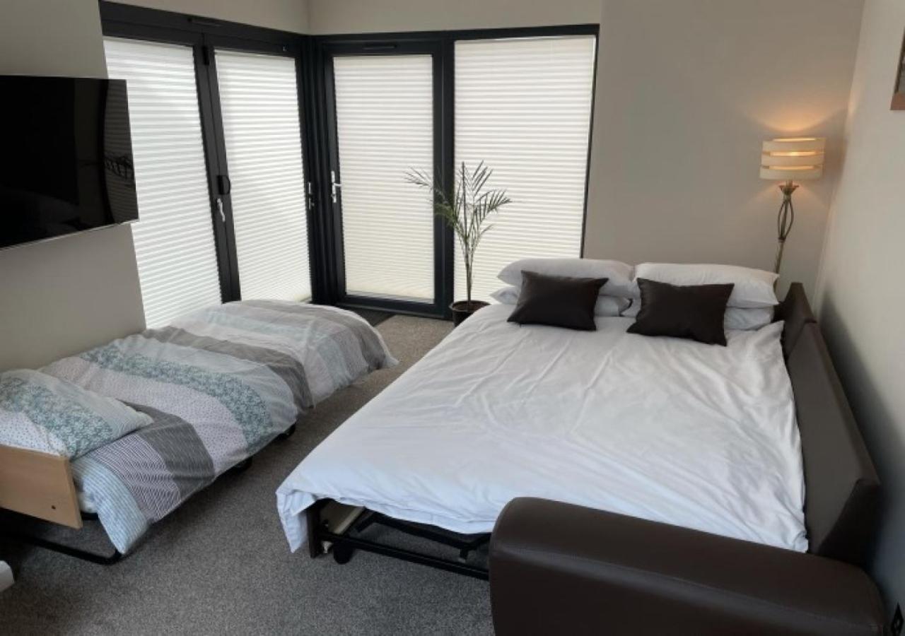 The Annexe - Pagham Apartment Екстериор снимка