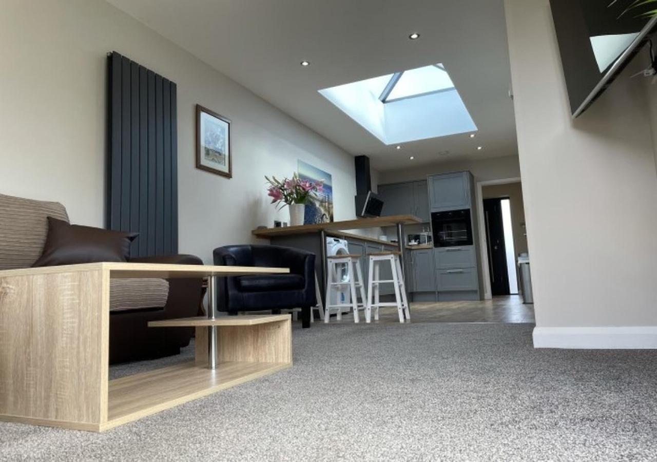 The Annexe - Pagham Apartment Екстериор снимка